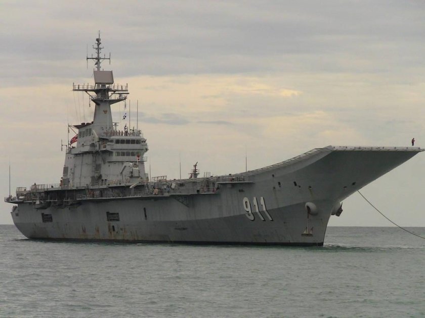 Чакри Нарубет