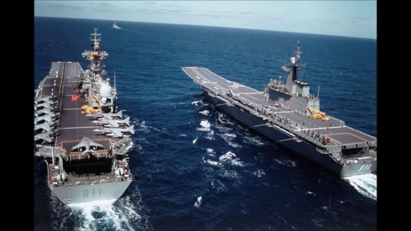 Чакри Нарубет авианосец