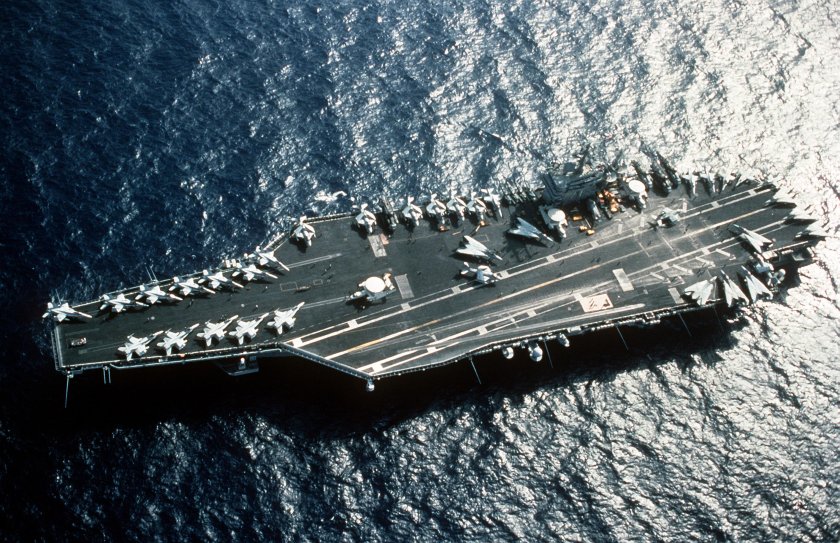 Авианосца USS Theodore Roosevelt