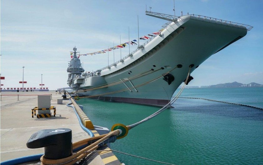 Ляонин авианосец