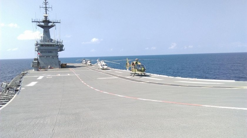 Чакри Нарубет авианосец