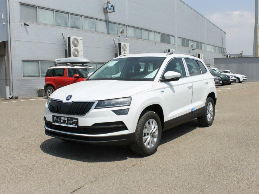 Фольксваген Туарег белый