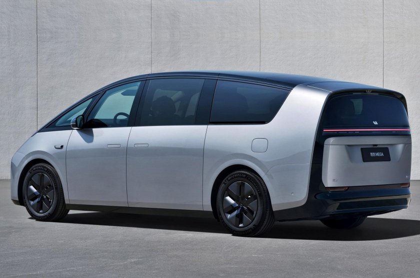 Lixiang Mega минивэн