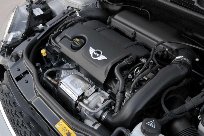 Мини Купер двигатель