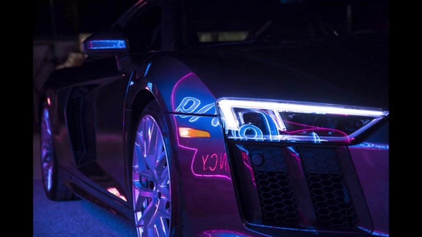 Ауди р8 неон