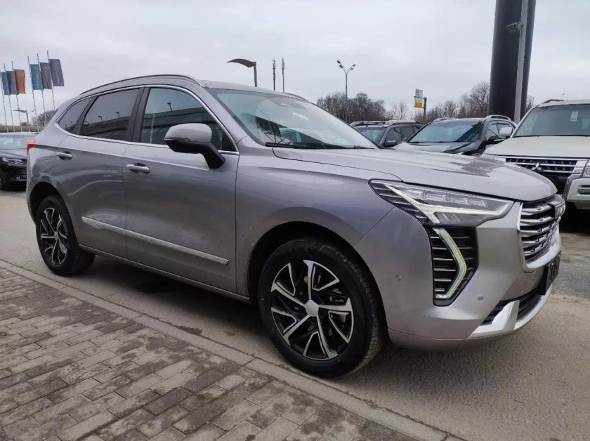 Haval Jolion платиновый неон