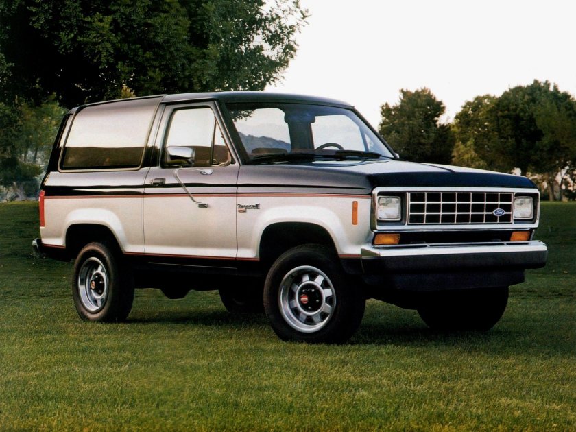 Ford Bronco 2