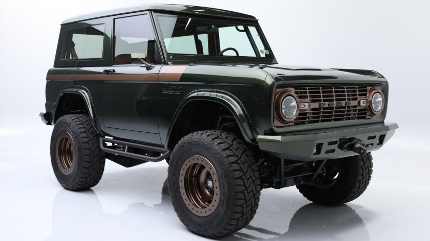 Ford Bronco 1