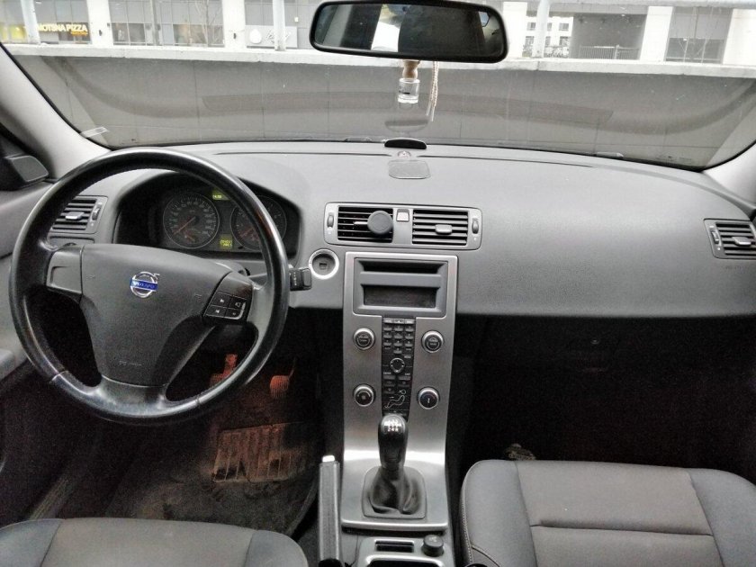 Вольво s40 2009