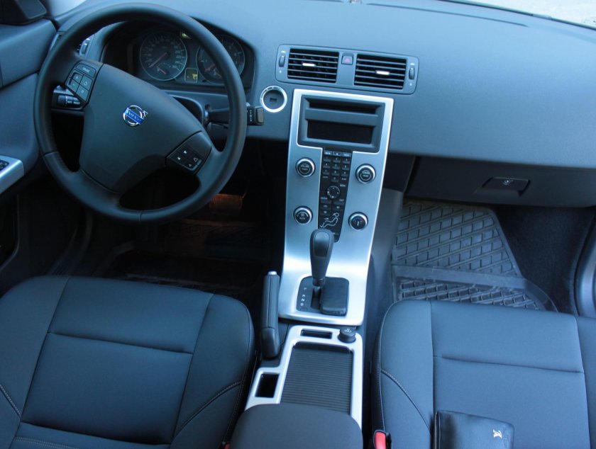 Вольво s40 2008 салон