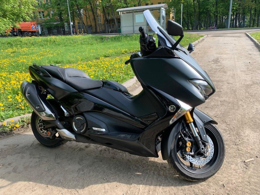 Yamaha tmax 530