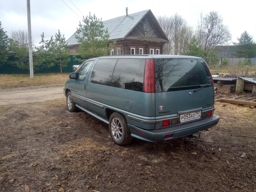 Минивэн Pontiac Trans Sport