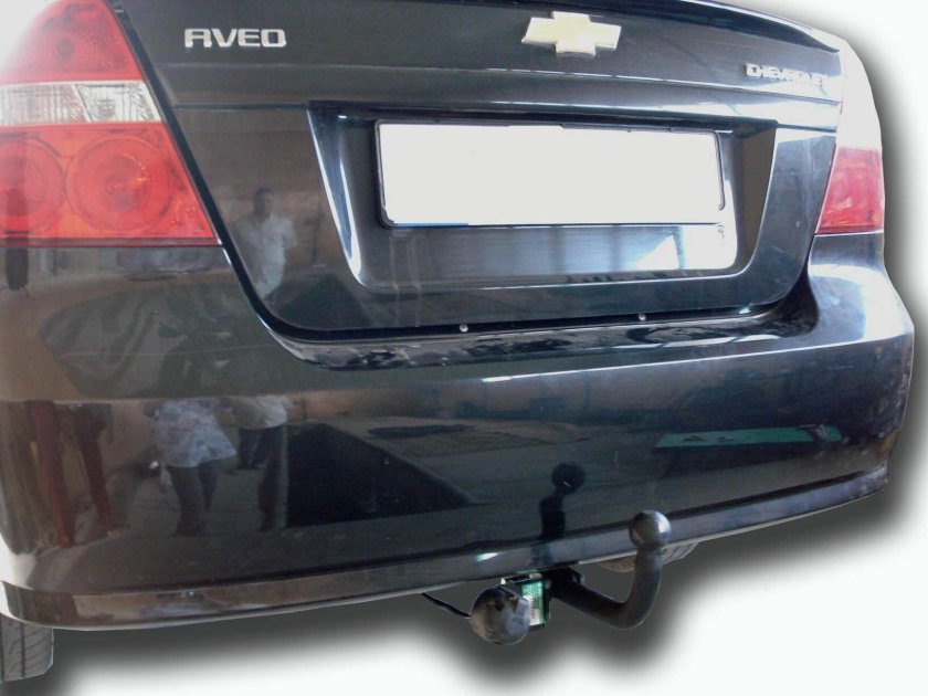 Фаркоп на Шевроле Авео т250 седан