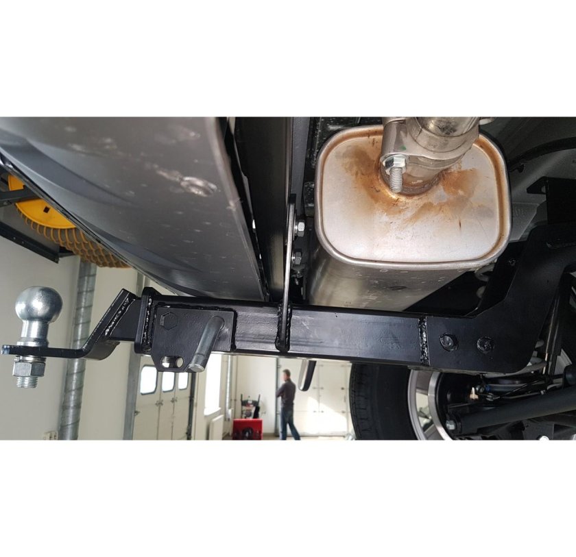 Фаркоп pt Group Нива 2121