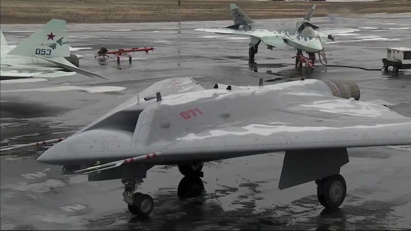 Ударный БПЛА С-70 «охотник»