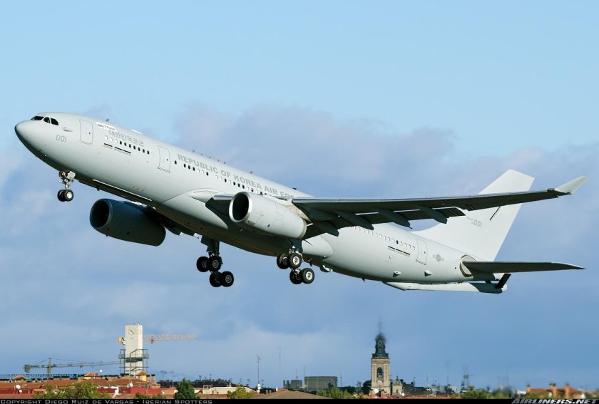 Airbus a330-243mrtt