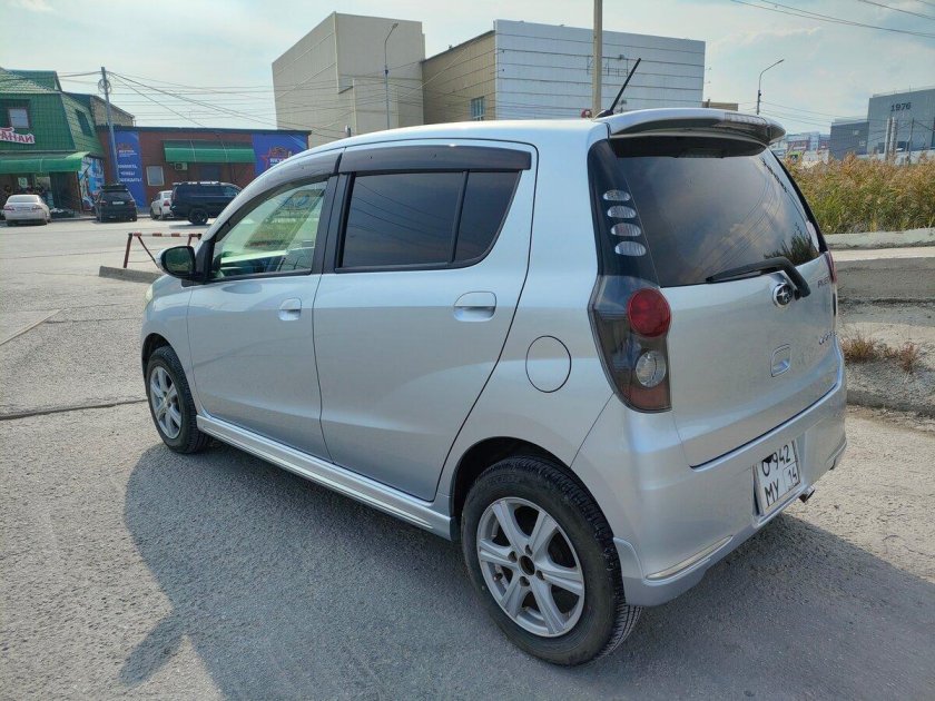 Daihatsu mira custom