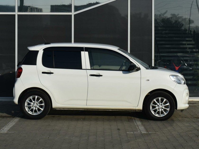 Daihatsu Boon 2016