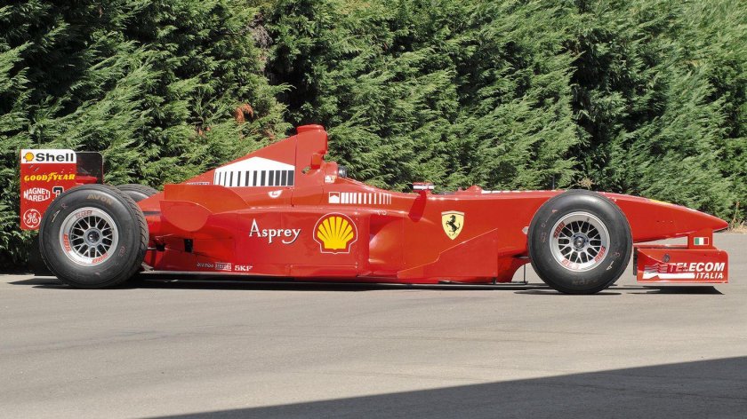 Болид Ferrari f300