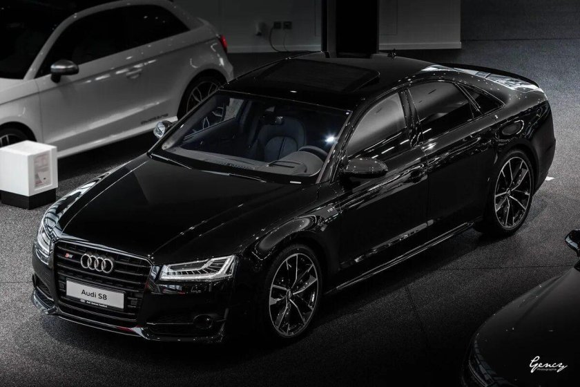 Audi s8 2017