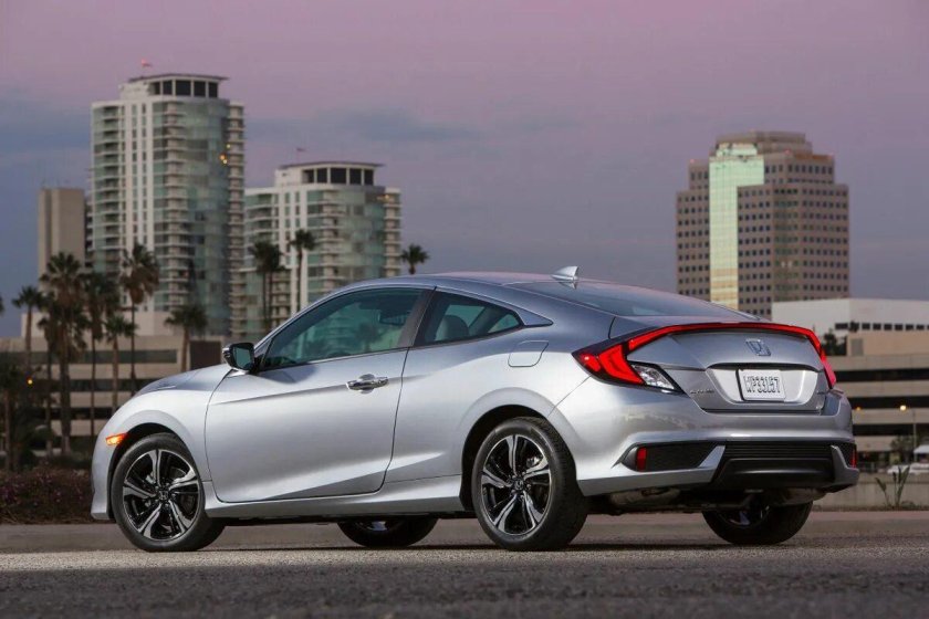 Honda Civic купе 2017