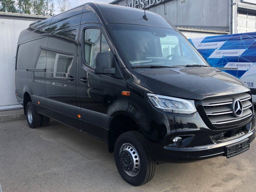 Мерседес Спринтер 907 черный