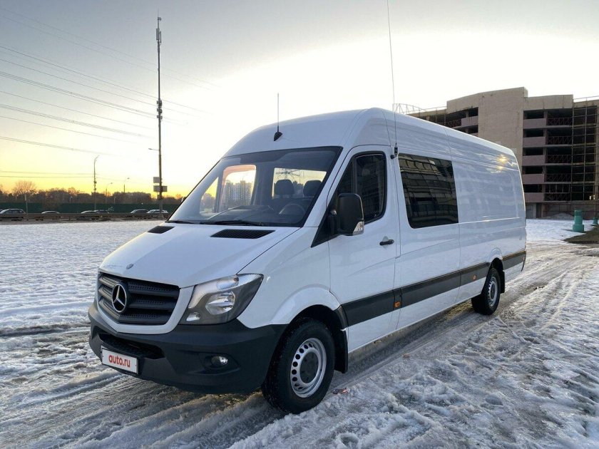 Мерседес Грузопассажирский с кузовом