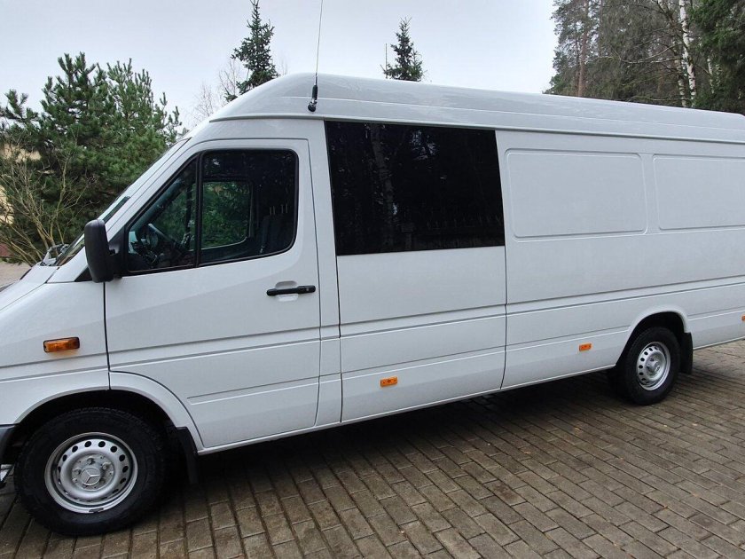 Мерседес Спринтер Грузопассажирский