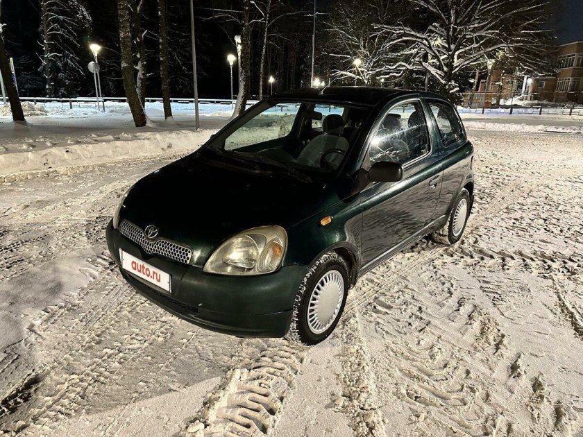 Тойота ярис 2000
