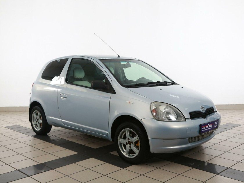 Toyota Yaris 1999