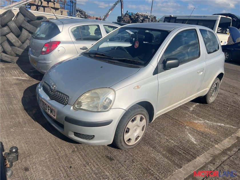 Toyota Yaris 1999