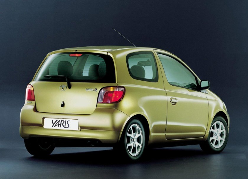 Toyota Yaris 1999