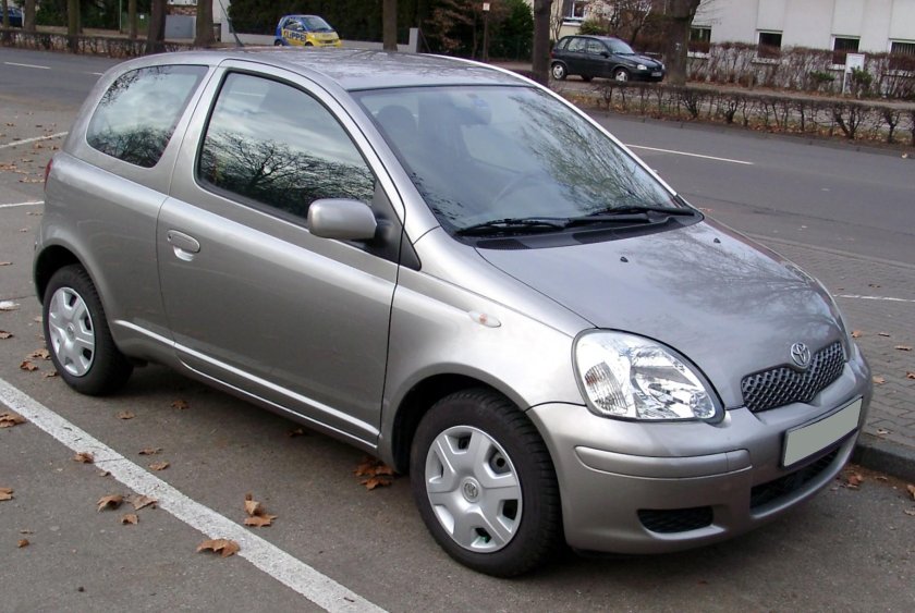 Toyota Yaris 1998