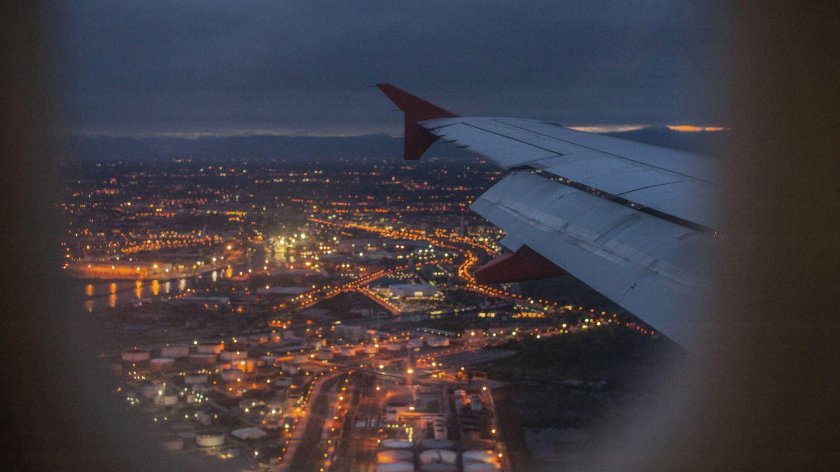 Вид из самолета ночью