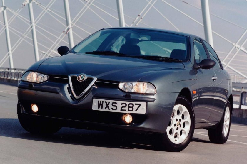 Alfa Romeo 156