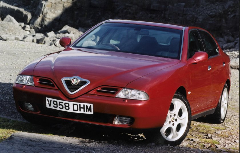 Alfa Romeo 166