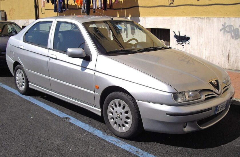 Alfa Romeo 146, 2000