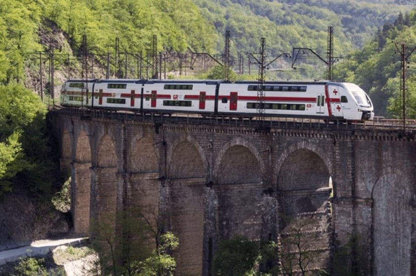 Поезд Штадлер Грузия