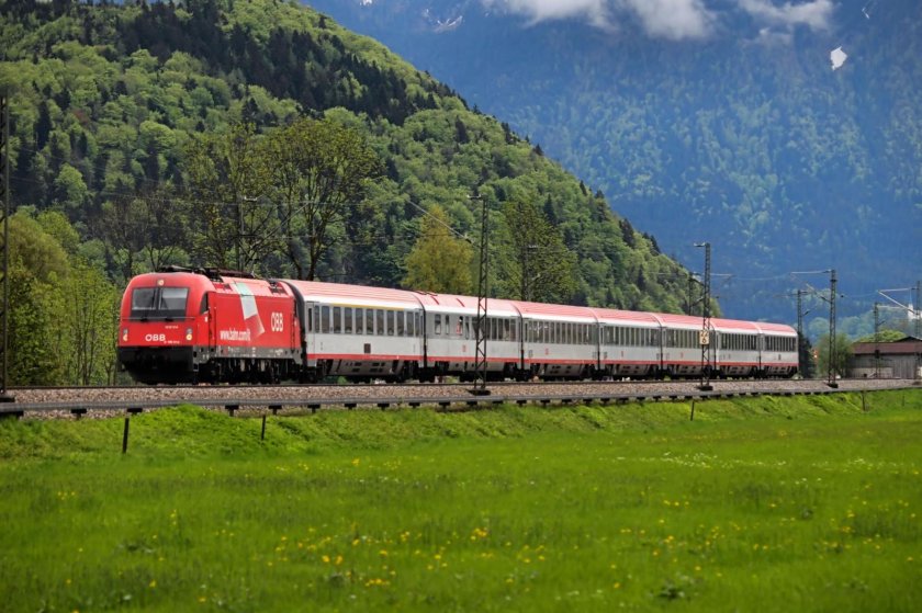 Железная дорога Германии (Deutsche Bahn)