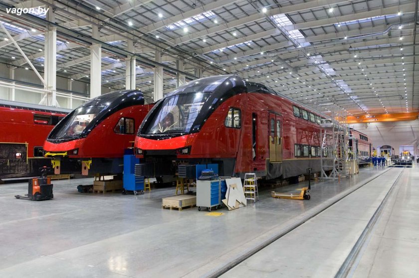 Завод Штадлер поезда