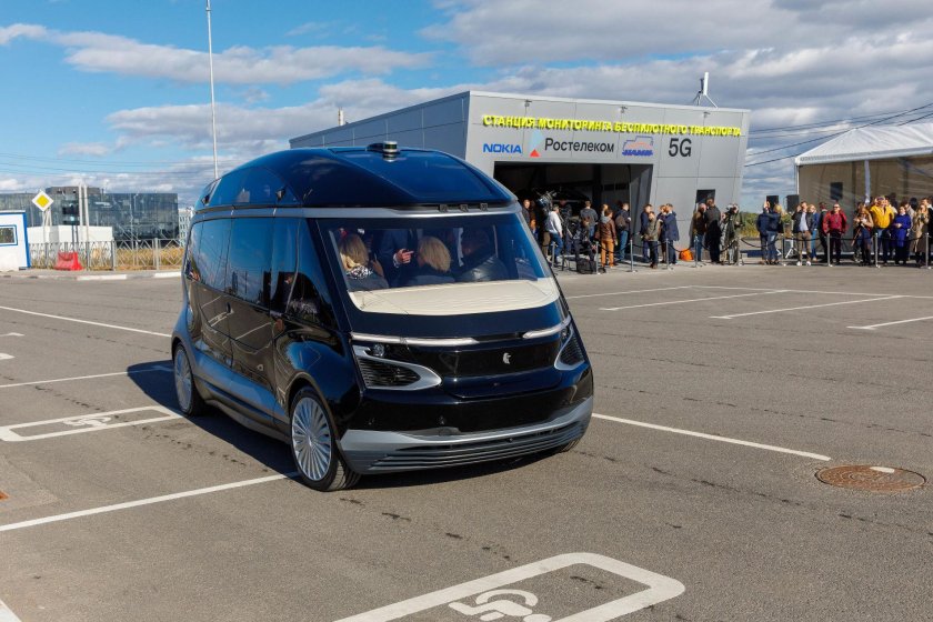 Беспилотный КАМАЗ шаттл