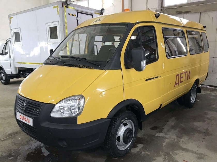 Газ школьный автобус луидор 2230