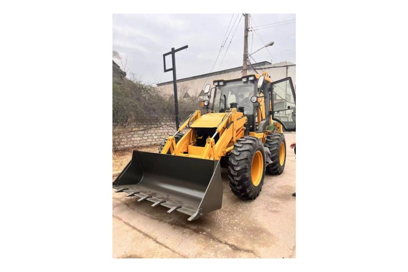 Bizon 888 экскаватор-погрузчик