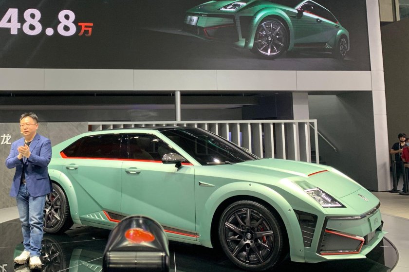 Седан Mecha Dragon