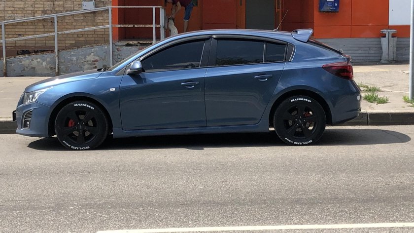 Chevrolet Cruze 2013 хэтчбек