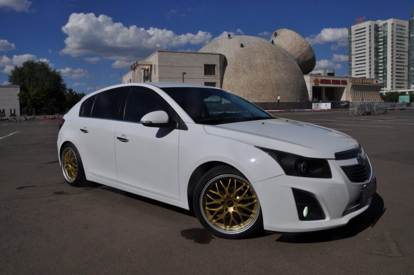 Chevrolet Cruze Hatchback Tuning