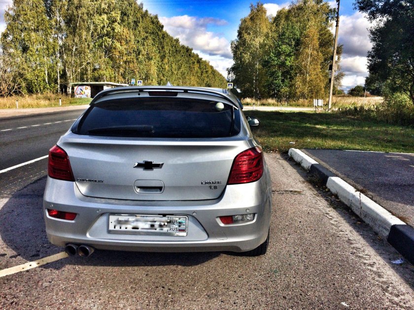 Chevrolet Cruze Hatchback спойлер