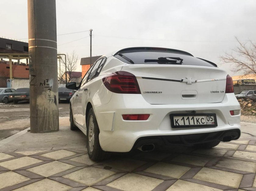 Обвес Chevrolet Cruze хэтчбек