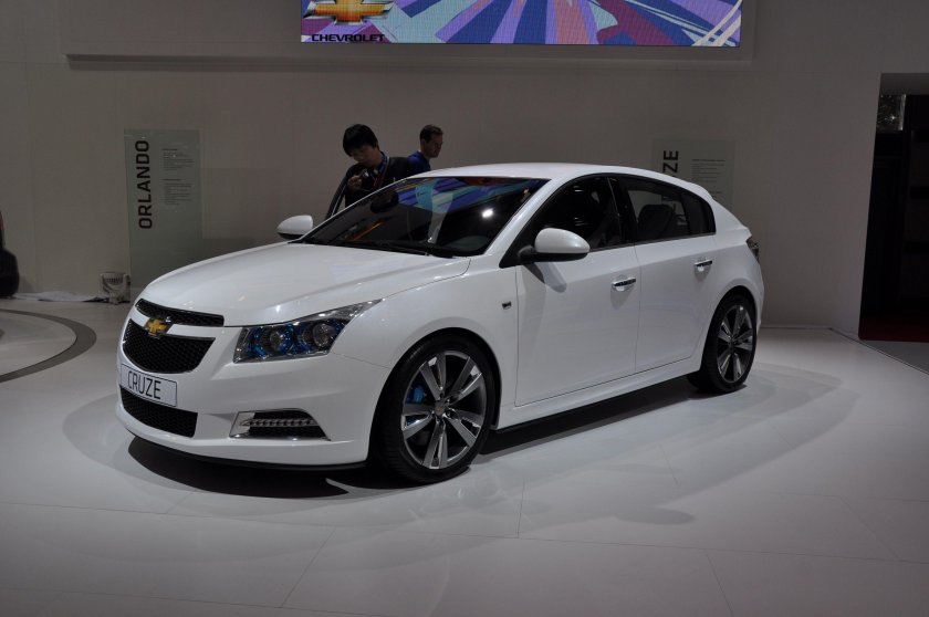 Chevrolet Cruze 2013 хэтчбек