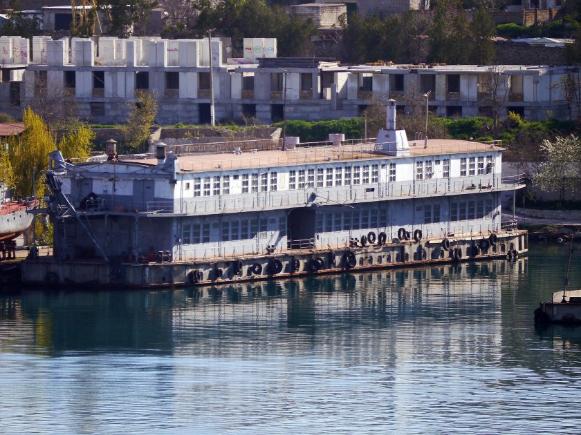 ПМ 82 плавучая мастерская